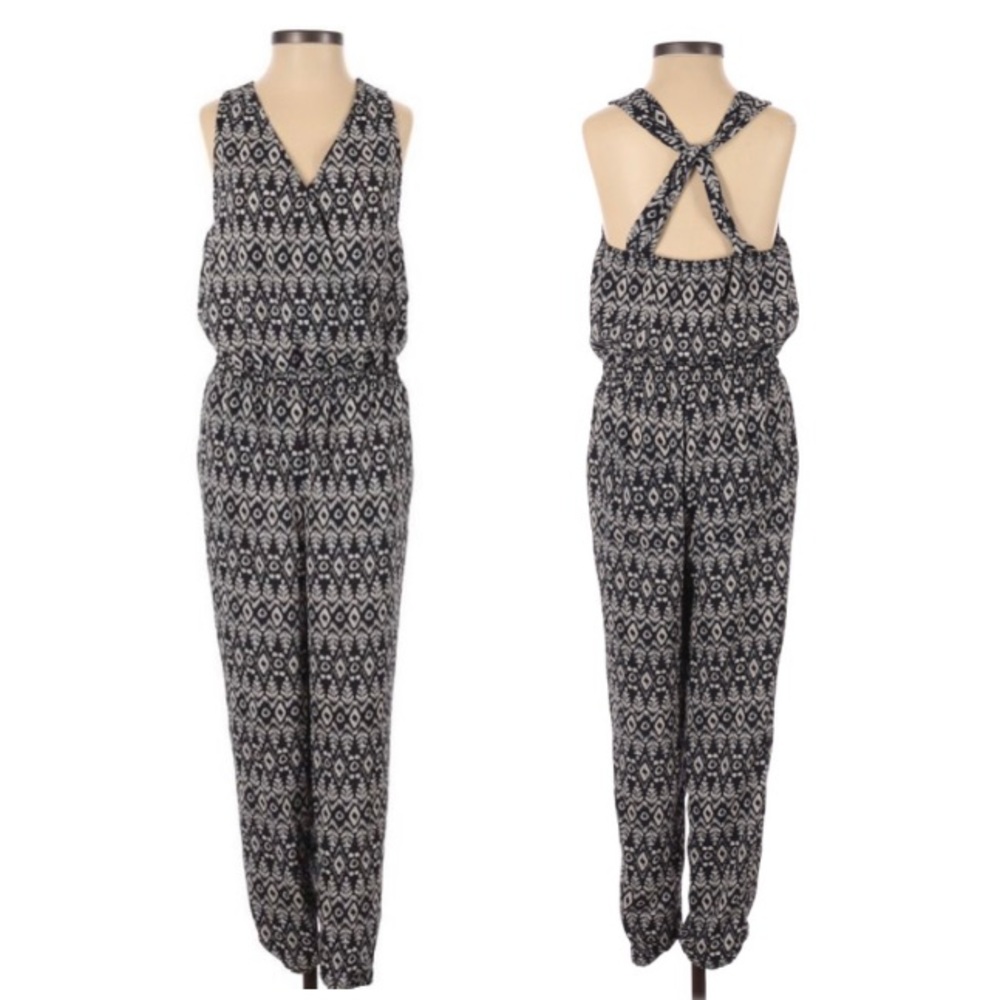 LOFT Black and White Printed Sleeveless Jumpsuit